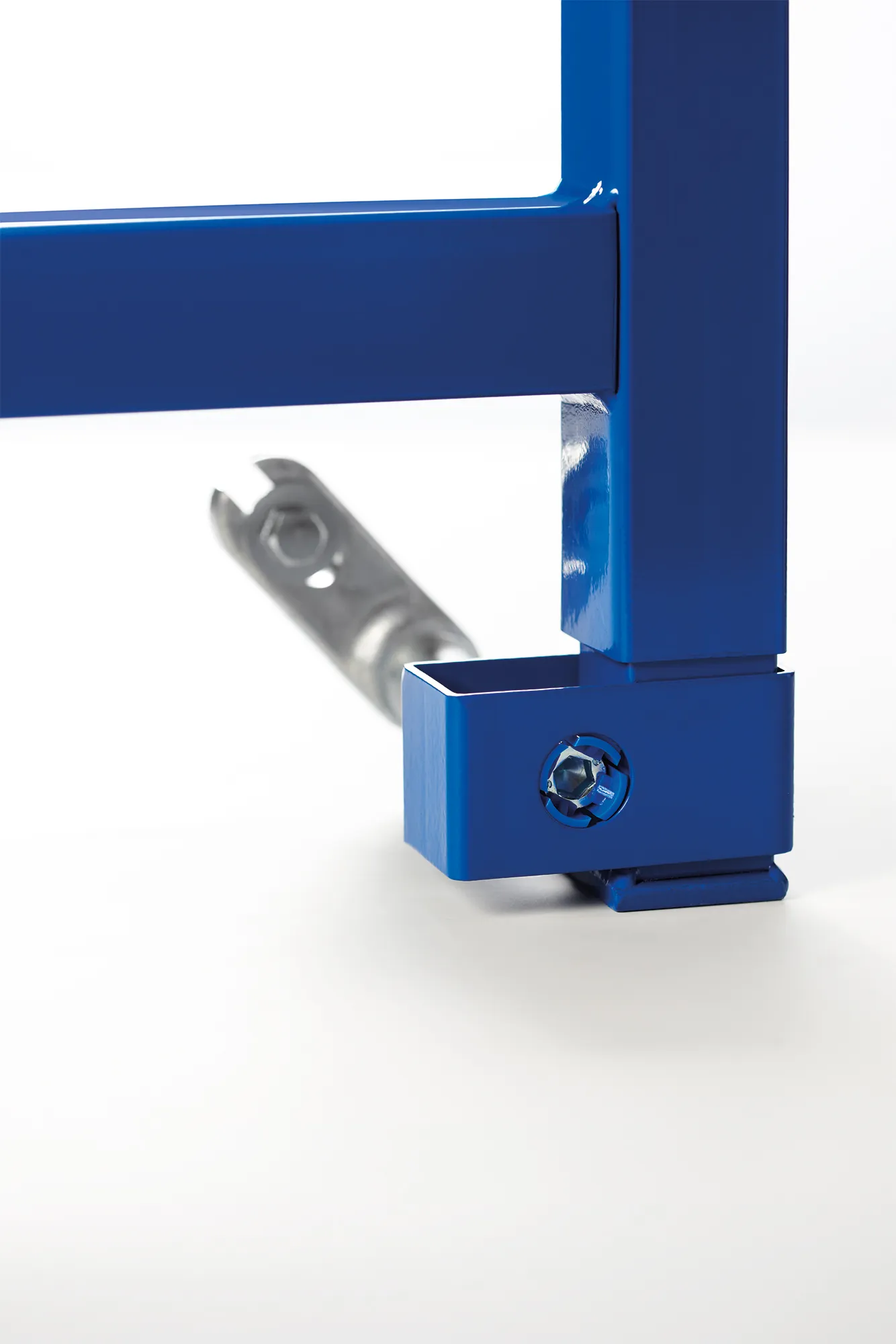 Set za pričvršćivanje u dno zida